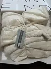 New Simplicity Lambswool Microsherpa gray HBO Throw FLB-8000 Ivory 50"x 60"
