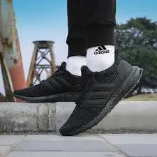 清倉 ADIDAS ULTRA BOOST 4.0 DNA Core Black 黑 黑武士 全黑鞋 慢跑 男女 FY9121