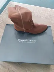 ladies boots size 7