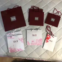 在飛比找蝦皮購物優惠-SKII 圓山飯店 紙袋 櫻花 紙花 塗鴉 經典 送禮