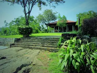 維薩爾白色小屋Visal White Bungalow