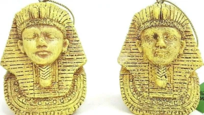 World Market Egyptian Ancient Pharaoh Heads Set Of 2 Sandstone Look Resin NWT