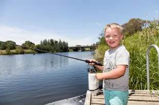 NRMA邦恩斯代爾河濱假日公園NRMA Bairnsdale Riverside Holiday Park