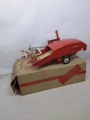 1/16 Carter Tru Scale Combine Farm Toy in original box