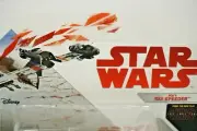 Star Wars Hot Wheels Starships Poe's Ski Speeder w/ Flight Stand The Last Jedi