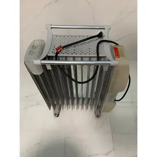 【勳風】智能定時恆溫陶瓷葉片式電暖器*12片型(HF-2212)*附烘衣架&加濕盒