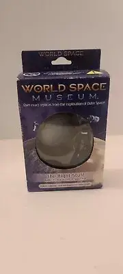World Space Museum WSM-10007 Apollo 13 Near Disaster in Space Model & Cards