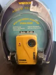 Vintage sealed in package yellow Windsor Sports AM/FM Receiver RP-328 Walkman