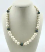 NEW with Tags Vtg Signed Trifari Two-Toned Beaded Necklace White/Blue 18" 6388