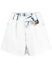 在飛比找Farfetch優惠-frayed-edge denim shorts