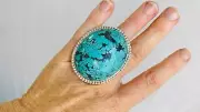 Turquoise and Silver Ring. Size 6.4.