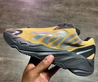 在飛比找Yahoo!奇摩拍賣優惠-Adidas Yeezy Boost 700 MNVN Ho