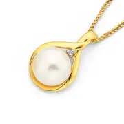 9ct Gold,, Freshwater Pearl & Diamond Pendant in White