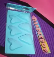 The Loot Crate Silicone Shark Tooth Party Home Ice Cube Tray Mold For 6 Pieces