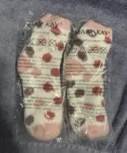 NEW 2 pair Mary Kay Fuzzy Comfortable Socks 99% Polyester 1% Spandex