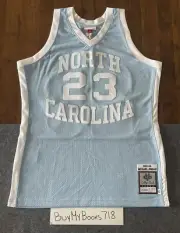 MITCHELL & NESS AUTHENTIC UNC 1983-84 MICHAEL JORDAN Jersey Size 44 (L)