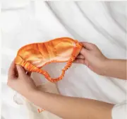 Loftie Sleep Eye Mask Nap Silky Soft Feel Elastic with Travel Pouch Coral NEW