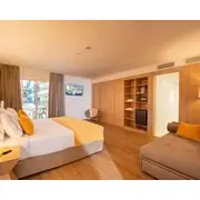 L’azure Hotel