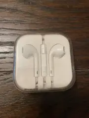 Brand New Genuine OEM Apple iPhone iPod Wired Ear Buds