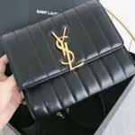 SAINT LAURENT YSL VICKY CHAIN 鍊條 皮革 肩背包 黑色白色紅色