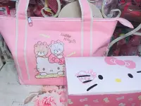 在飛比找Yahoo!奇摩拍賣優惠-♥小花凱蒂日本精品♥ Hello Kitty 蛋捲禮盒 芝麻