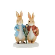 Beatrix Potter Peter Rabbit Figurine - Peter Rabbit & Flopsy in Winter