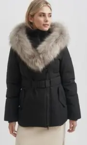 Toboggan Black Hooded Puffer Eva B II Parka V3013 Womens Size M. NWT