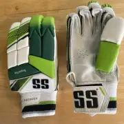 Sunridges Superlite Cricket Gloves green white padded stick sports Breathable