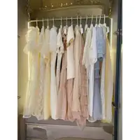 在飛比找蝦皮購物優惠-夏季法式初戀甜美茶歇V領泡泡袖小清新印花洋裝白色氣質長裙子