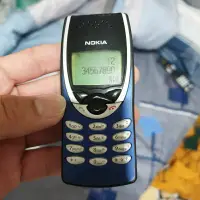 在飛比找蝦皮購物優惠-出清經典收藏 Nokia 8210  藍色  經典直立 2G