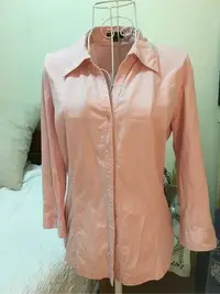 在飛比找Yahoo!奇摩拍賣優惠-bossini 粉色長袖襯衫 M號
