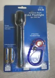 New 7" Green Stainless Steel Flashlight Carabiner Clip 2 AA Batteries Gift Set