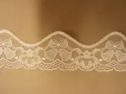 Flat Lace White Scalloped Edge Bells, Bow&H/Shoes 50mts