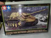 Tamiya German Tank Destroyer Jagdpanther Tank Late Version 1/48 #32522
