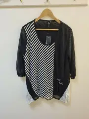 TS Taking shape BNWT Size M mesh Black Lined top 3/4 sleeves Black round