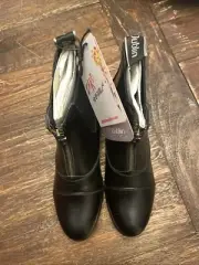 NWT Dare To Be Dublin Defy Zip Up Boot Paddock Boot Black Ladies Size 6