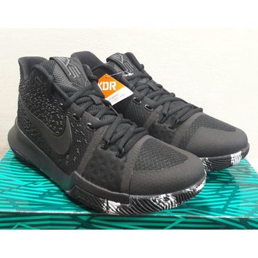 Triple black hotsell kyrie 3