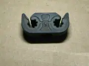NEW GENUINE VOLKSWAGEN BRAKE PIPE HOLDER CLIP 1J0611797J