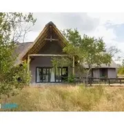 Raptors Luxury Farmhouse