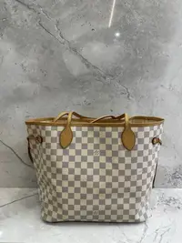 在飛比找Yahoo!奇摩拍賣優惠-LV 真品 neverfull 白色棋盤格 手提購物包，媽媽