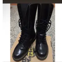 在飛比找蝦皮購物優惠-Dr.martens 1914 14孔黑