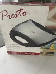 2 Slice Toasted Sandwich Maker - Non-stick with Cool touch handle..