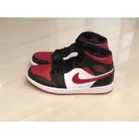 在飛比找蝦皮購物優惠-特價 Nike Air Jordan 1 MID 黑紅腳趾 