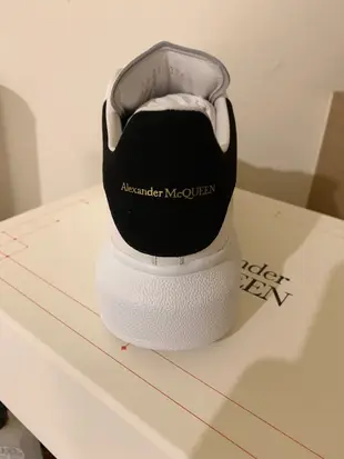 MCQ Alexander McQueen 女鞋 麥昆鞋 麥坤鞋 經典百搭黑白色 麂皮黑尾 新款 厚底 增高 小白鞋