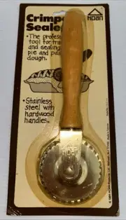 Vintage Collectible Hoan Metal Pastry Crimper Sealer Baking Tool