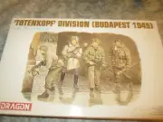 Dragon Totenkopf Division Budapest 1945 Figure Kit 1/35 6095