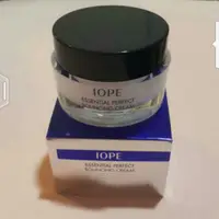 在飛比找蝦皮購物優惠-IOPE 活力凍齡霜50ml 極效保濕喚膚精華40ml 極效