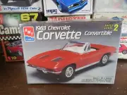AMT 1963 Chevy Corvette Convertible Sealed 1/25