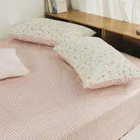 在飛比找momo購物網優惠-【絲薇諾】MIT精梳純棉 格紋 三件式 枕套床包組 布萊梅(