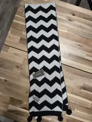 Vans Black & White Chevron Pattern Scarf With Pom Poms NWT